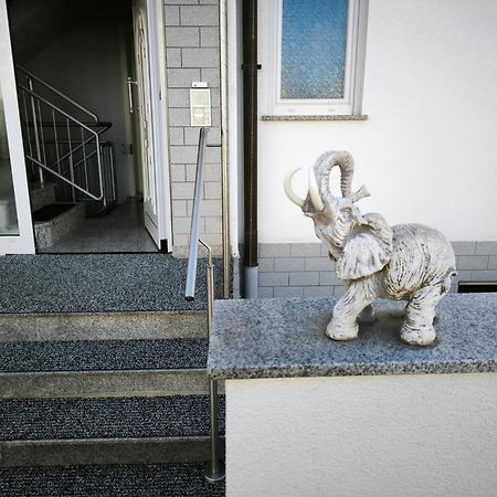 Schlafzimmer 1 Mit Top Aussicht Ueber Weilstetten Balingen Dış mekan fotoğraf