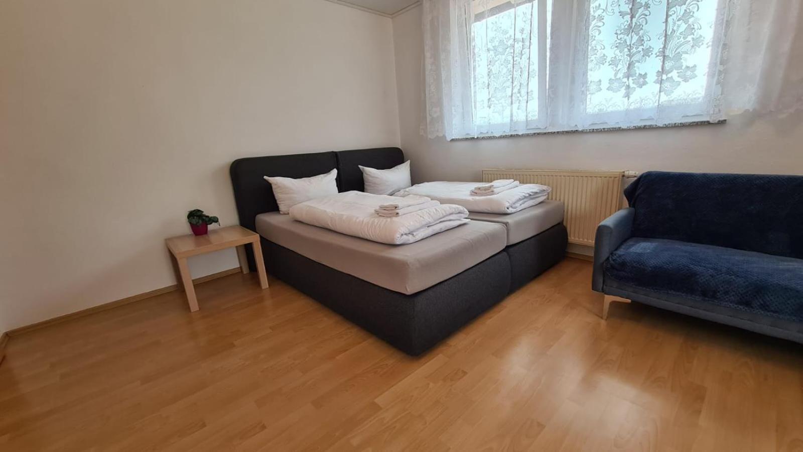 Schlafzimmer 1 Mit Top Aussicht Ueber Weilstetten Balingen Dış mekan fotoğraf