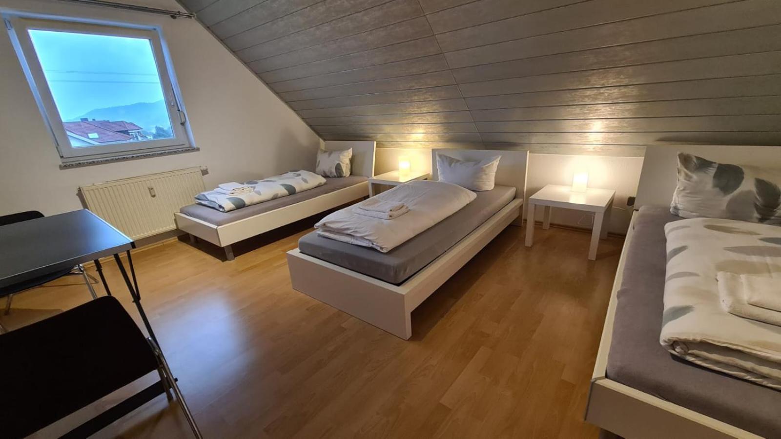 Schlafzimmer 1 Mit Top Aussicht Ueber Weilstetten Balingen Dış mekan fotoğraf